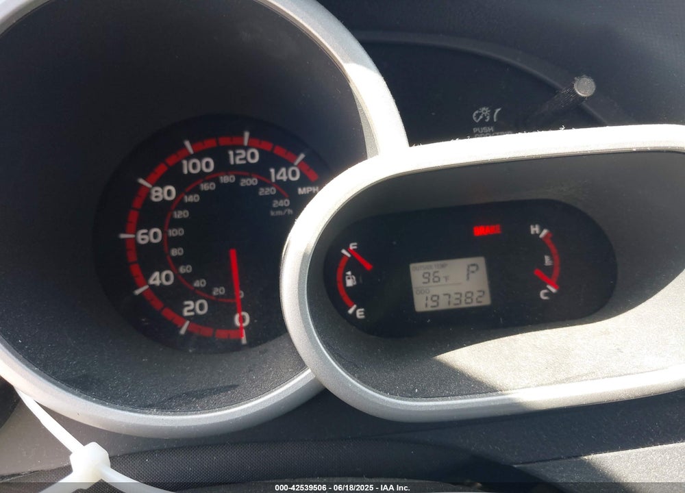 2010 PONTIAC VIBE VIN: 5Y2SP6E04AZ410992