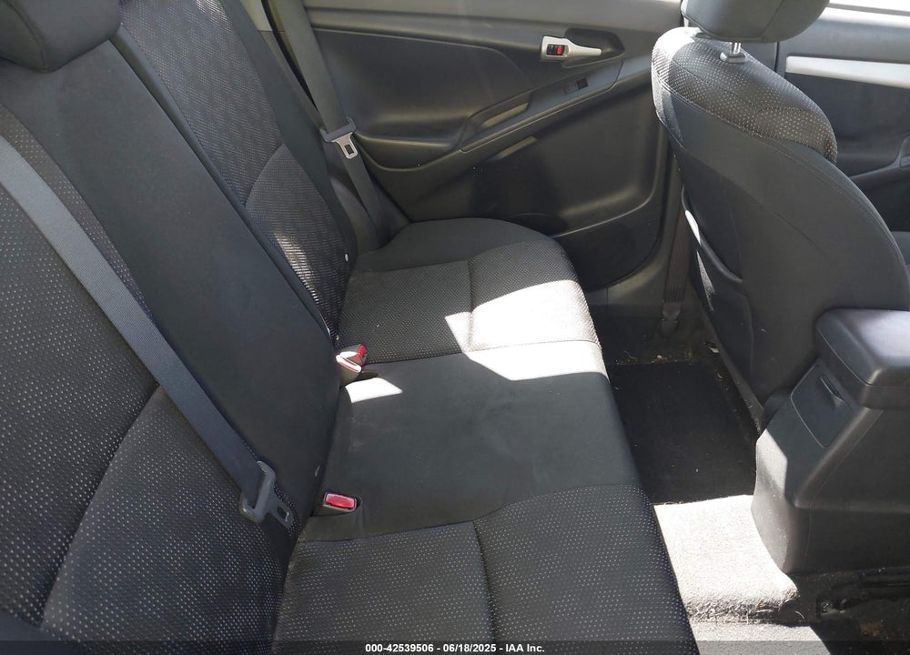 2010 PONTIAC VIBE VIN: 5Y2SP6E04AZ410992