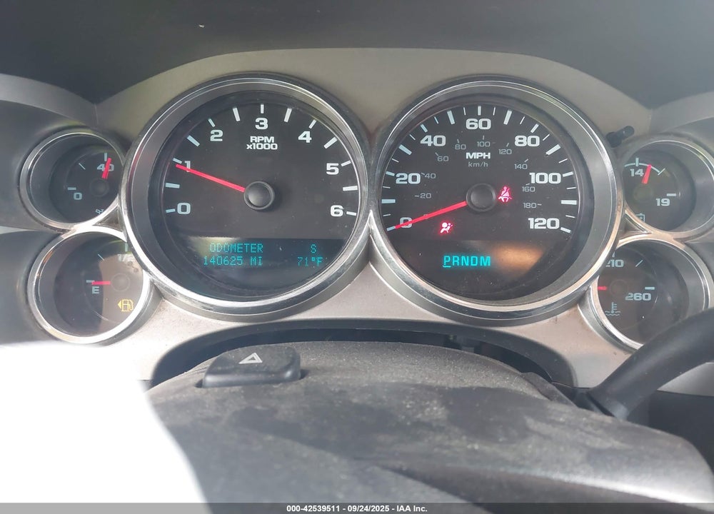 2013 CHEVROLET SILVERADO 1500 LT VIN: 1GCRKSE74DZ258171