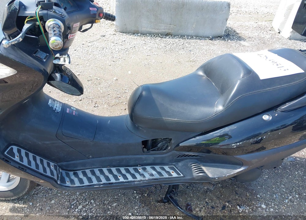 2011 JONWAY MOTORCYCLE VIN: L8YTCKPB2BM050015