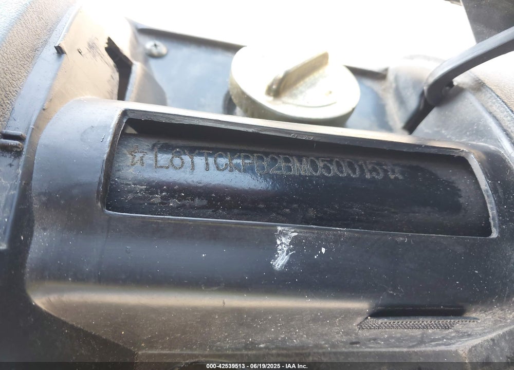 2011 JONWAY MOTORCYCLE VIN: L8YTCKPB2BM050015