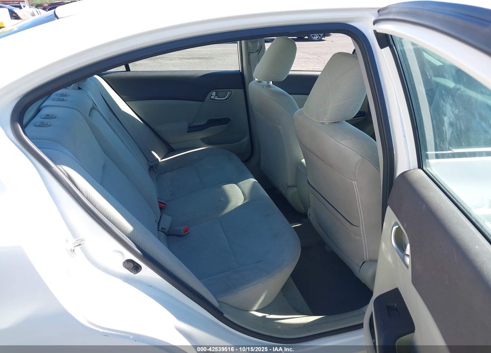 2012 HONDA CIVIC VIN: 2HGFB2F84CH327287