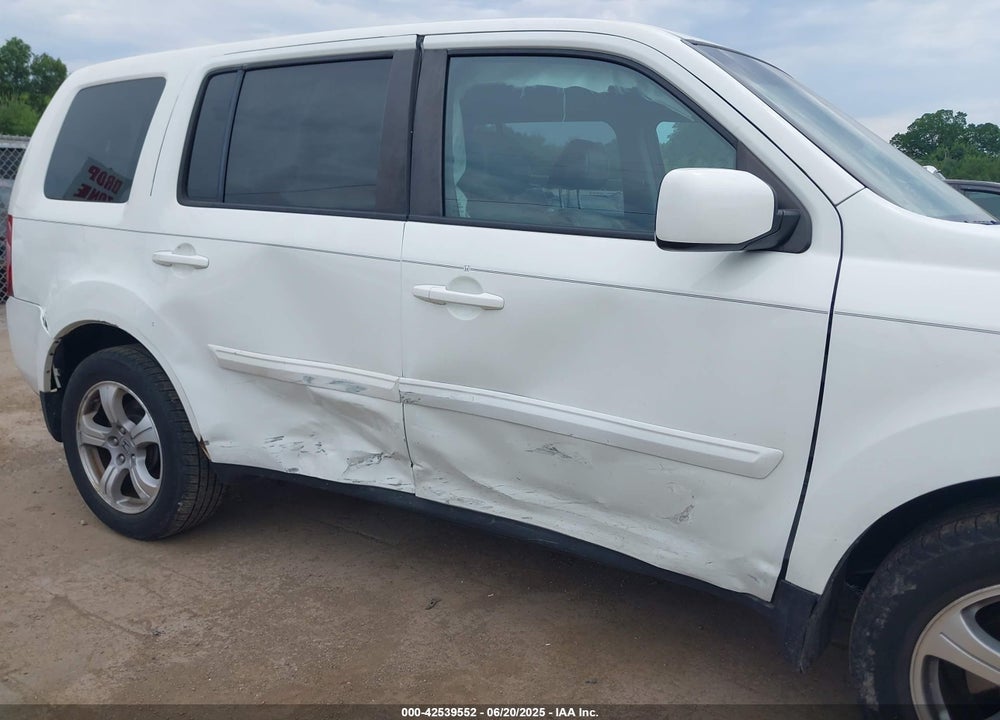 2014 HONDA PILOT EX-L VIN: 5FNYF4H51EB026883