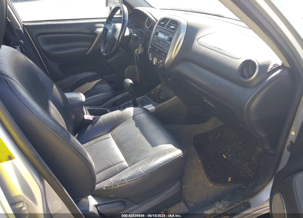 2004 TOYOTA RAV4 VIN: JTEHD20V746021103
