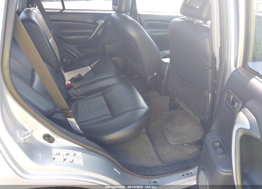 2004 TOYOTA RAV4 VIN: JTEHD20V746021103