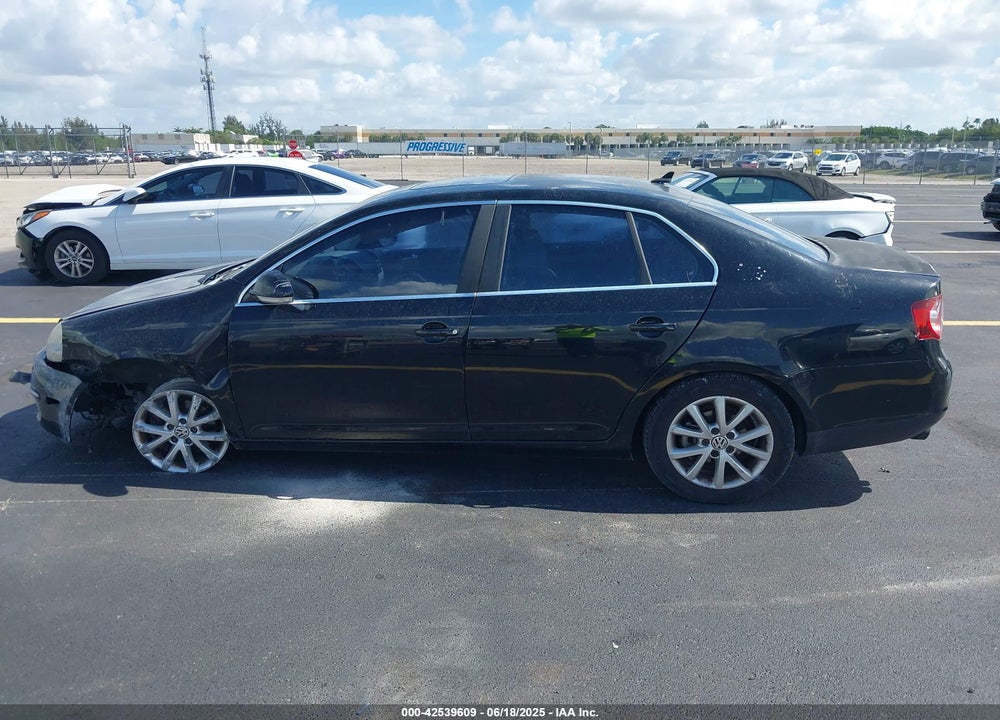 2010 VOLKSWAGEN JETTA SE VIN: 3VWRX7AJ4AM054934