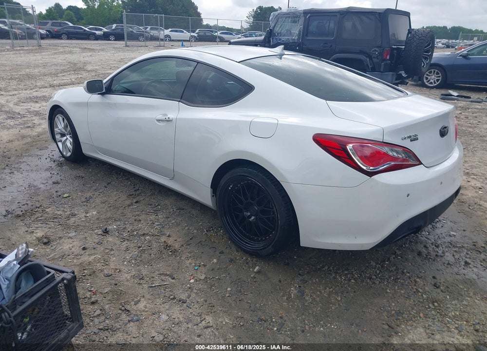 2013 HYUNDAI GENESIS VIN: KMHHU6KJ4DU092594