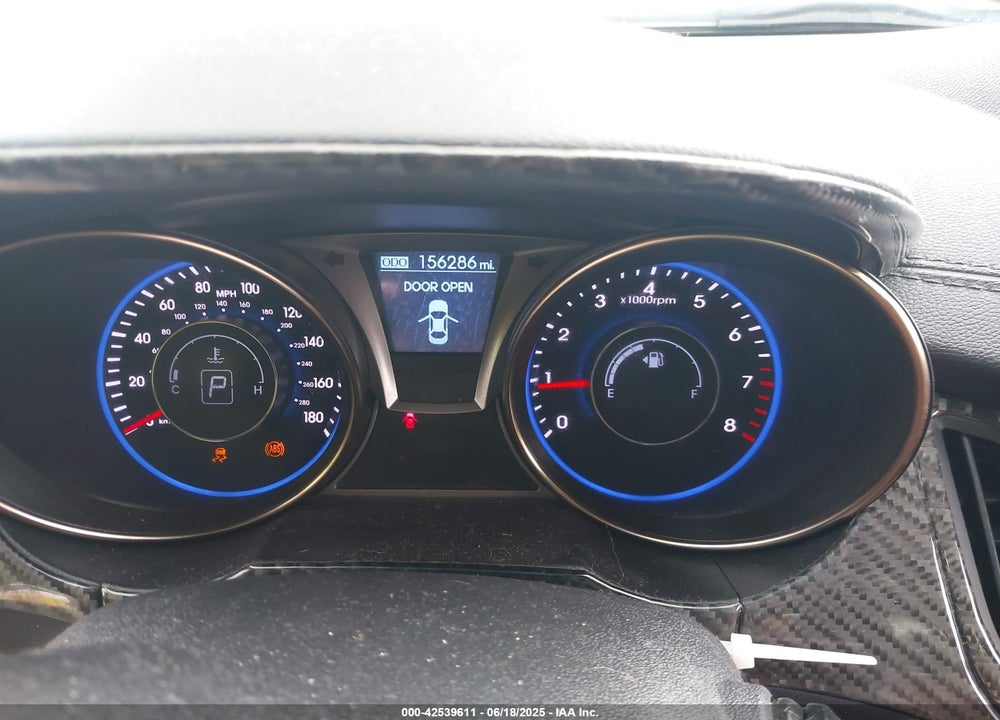2013 HYUNDAI GENESIS VIN: KMHHU6KJ4DU092594