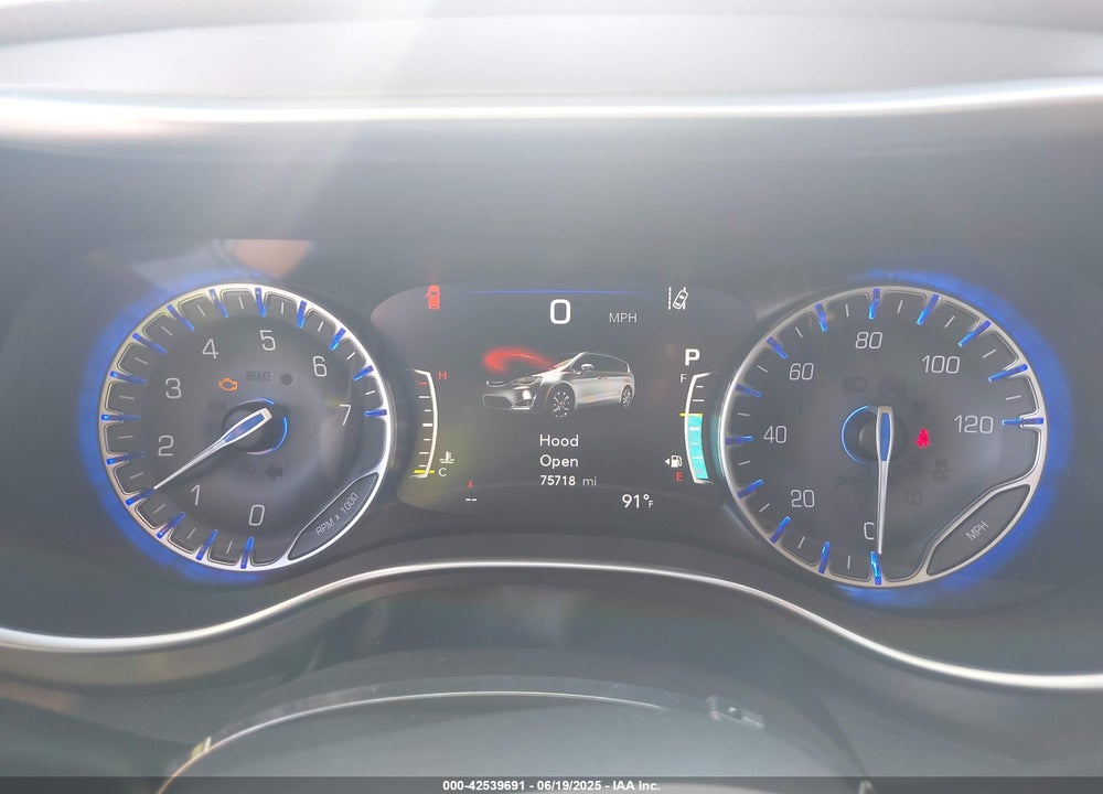 2018 CHRYSLER PACIFICA LIMITED VIN: 2C4RC1GG7JR260345