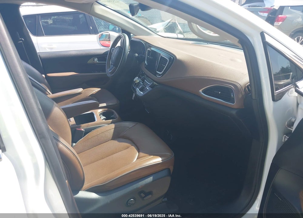 2018 CHRYSLER PACIFICA LIMITED VIN: 2C4RC1GG7JR260345