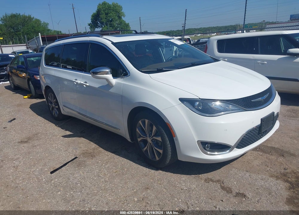 2018 CHRYSLER PACIFICA LIMITED VIN: 2C4RC1GG7JR260345