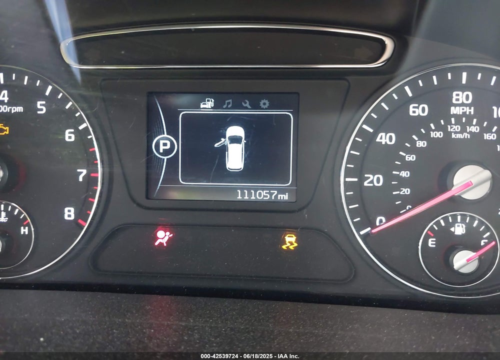 2018 KIA SORENTO VIN: 5XYPGDA35JG425042