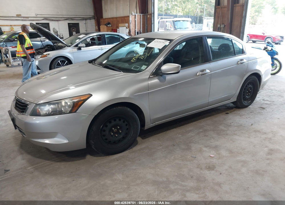 2010 HONDA ACCORD 2.4 LX-P VIN: 1HGCP2F45AA165585