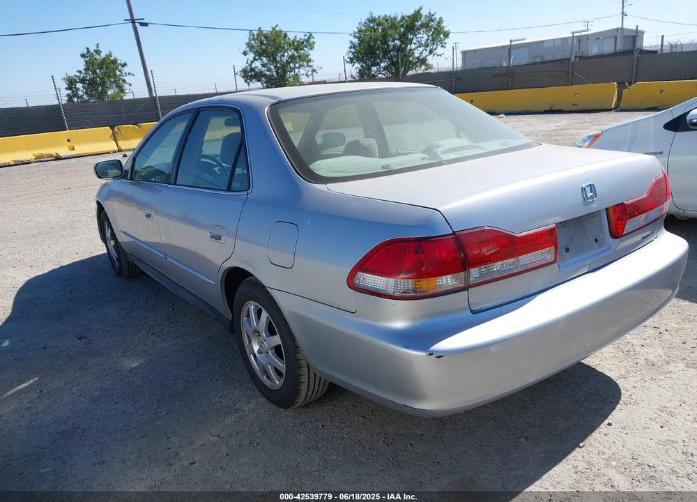 2002 HONDA ACCORD 2.3 EX/2.3 SE VIN: JHMCG66882C016679