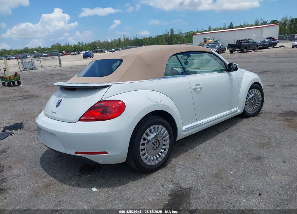 2016 VOLKSWAGEN BEETLE VIN: 3VW507AT2GM807003