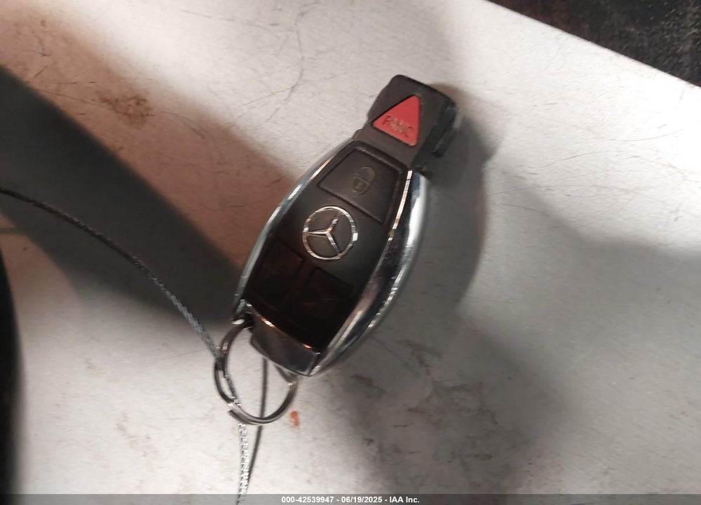 2005 MERCEDES-BENZ C 230 KOMPRESSOR SPORT VIN: WDBRF40J25F662008