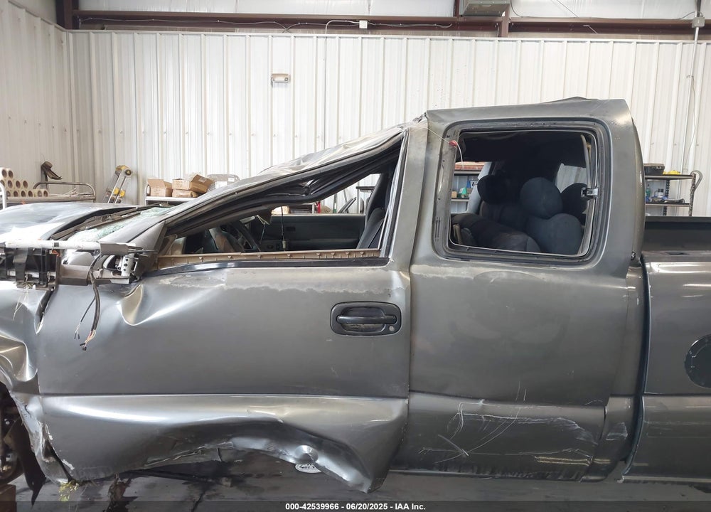 2000 CHEVROLET SILVERADO 1500 LS VIN: 1GCEK19T4YZ349754