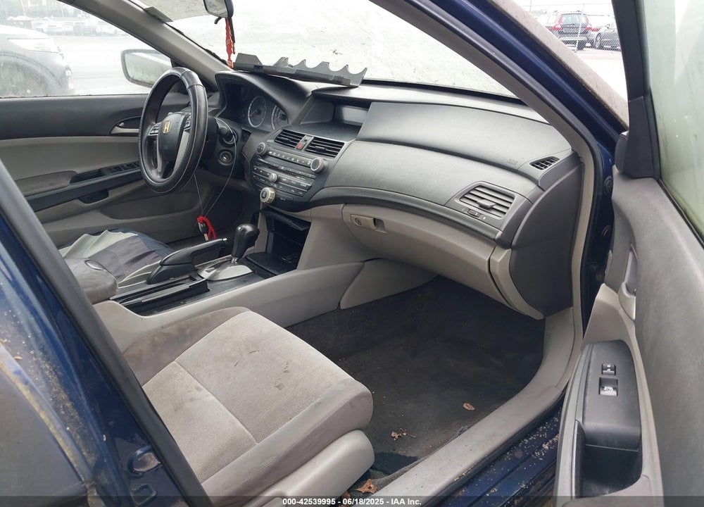 2008 HONDA ACCORD 2.4 LX-P VIN: 1HGCP264X8A165057