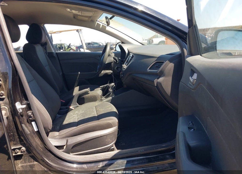 2019 HYUNDAI ACCENT SE VIN: 3KPC24A3XKE049546