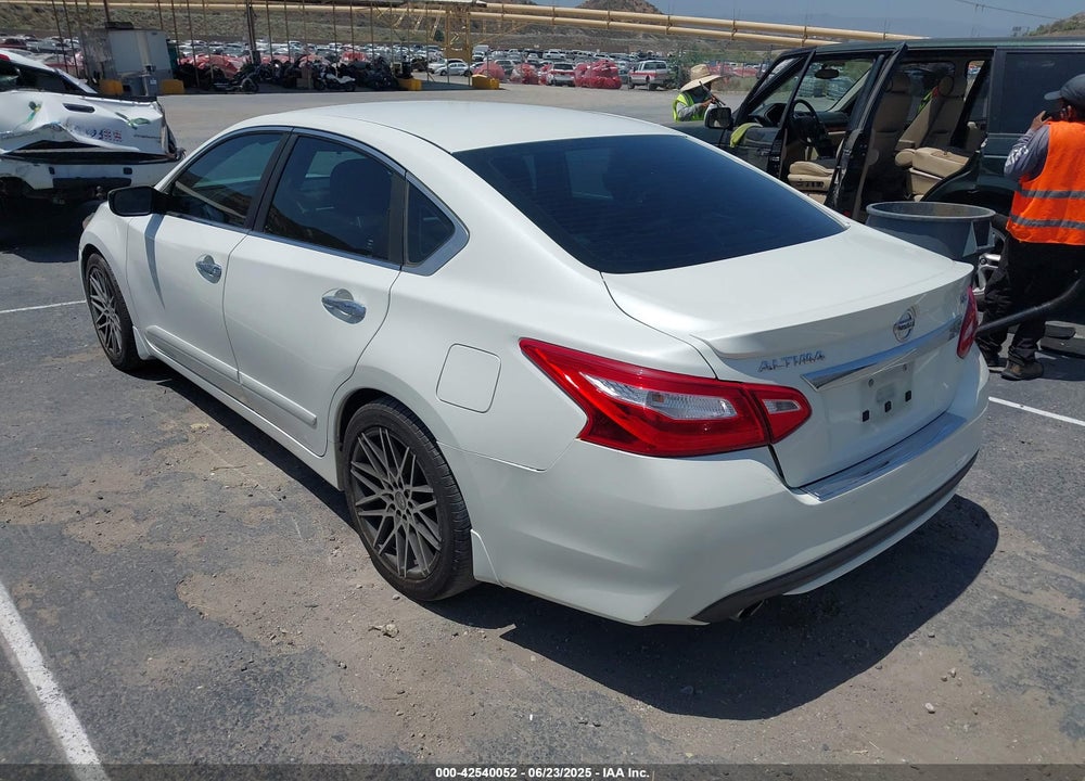 2016 NISSAN ALTIMA 2.5 SR VIN: 1N4AL3AP6GC224705