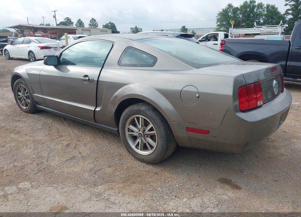 2005 FORD MUSTANG VIN: 1ZVFT80N255121745