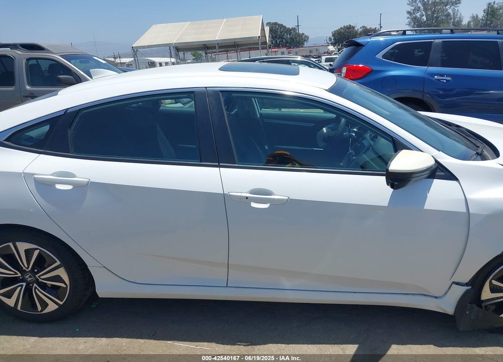 2017 HONDA CIVIC VIN: 2HGFC1F32HH655889