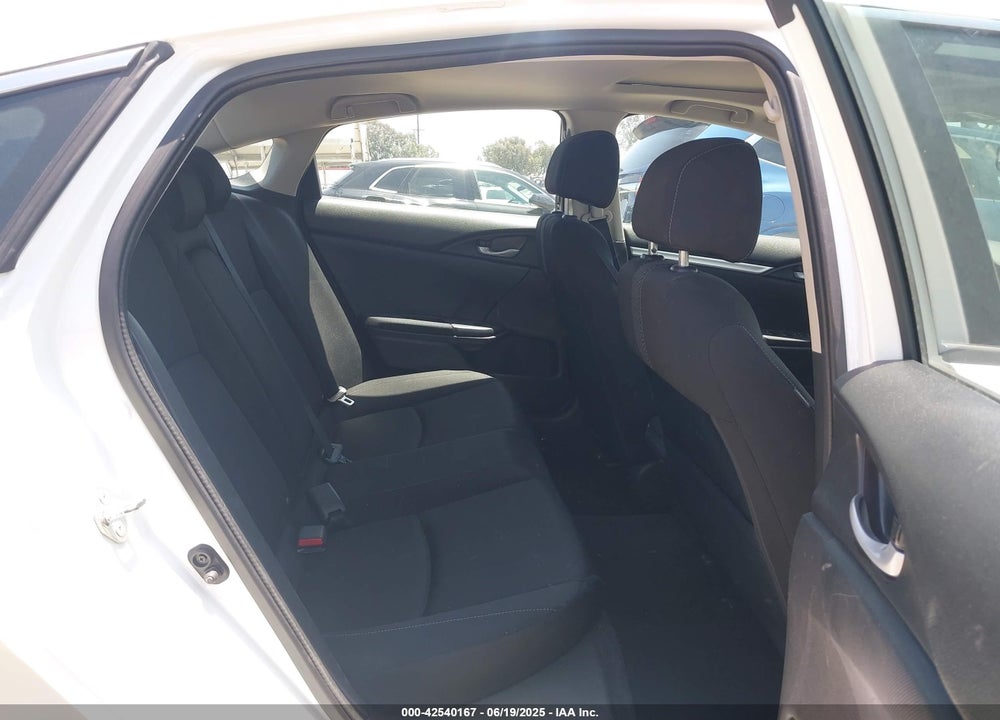 2017 HONDA CIVIC VIN: 2HGFC1F32HH655889