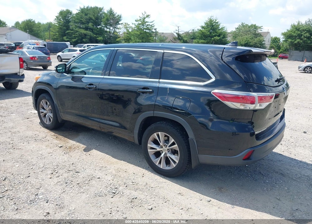 2014 TOYOTA HIGHLANDER LE PLUS V6 VIN: 5TDBKRFH6ESO42391