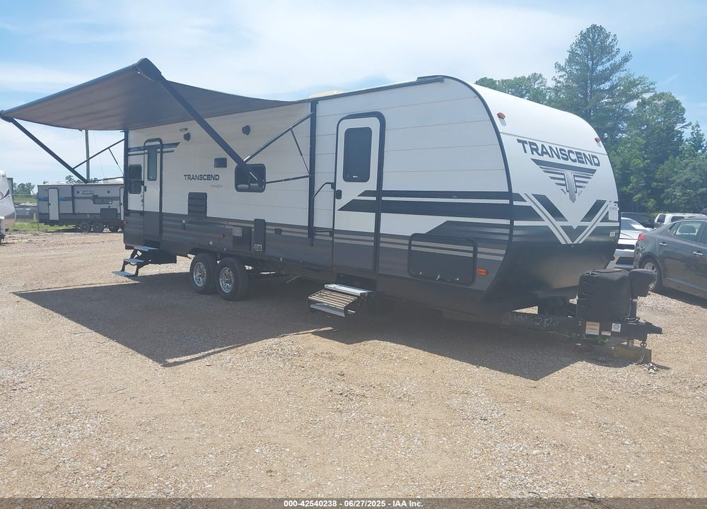 2019 GRAND DESIGN RECREAT TRANSCEND SERIES M-2 VIN: 573TT3222K8802826