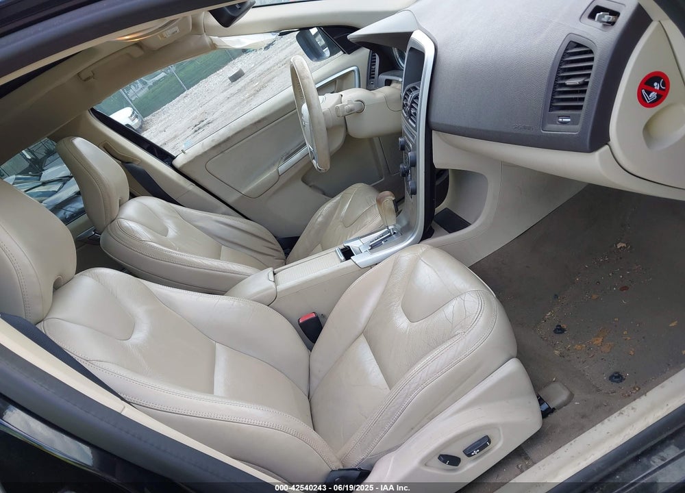 2012 VOLVO XC60 VIN: YV4902DZ6C2264650