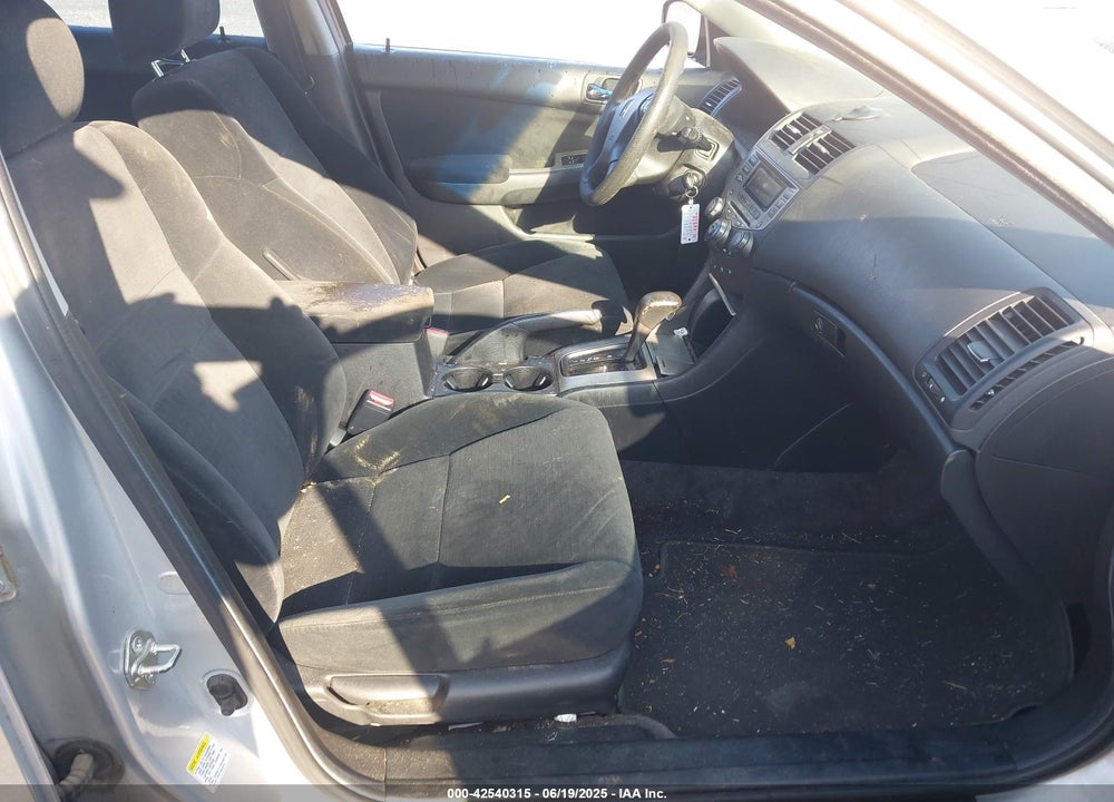 2006 HONDA ACCORD VIN: 1HGCM56786A138179
