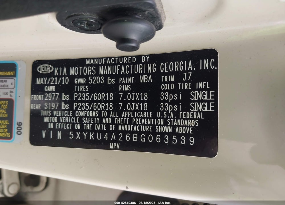 2011 KIA SORENTO VIN: 5XYKU4A26BG063539