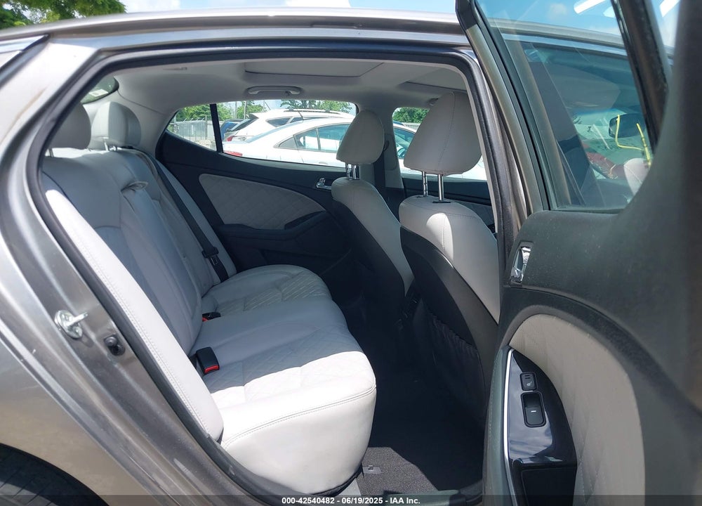 2015 KIA OPTIMA SXL TURBO VIN: 5XXGR4A66FG424451
