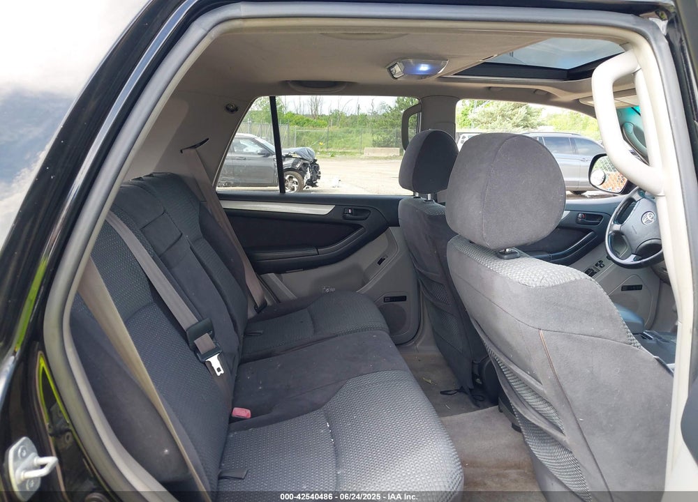 2003 TOYOTA 4RUNNER SR5 SPORT V8 VIN: JTEBT14R730010068
