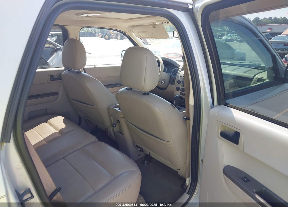2008 FORD ESCAPE VIN: 1FMCU03178KC63619