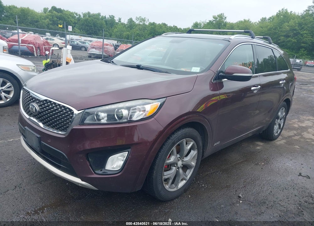 2016 KIA SORENTO 3.3L SX VIN: 5XYPKDA54GG121581