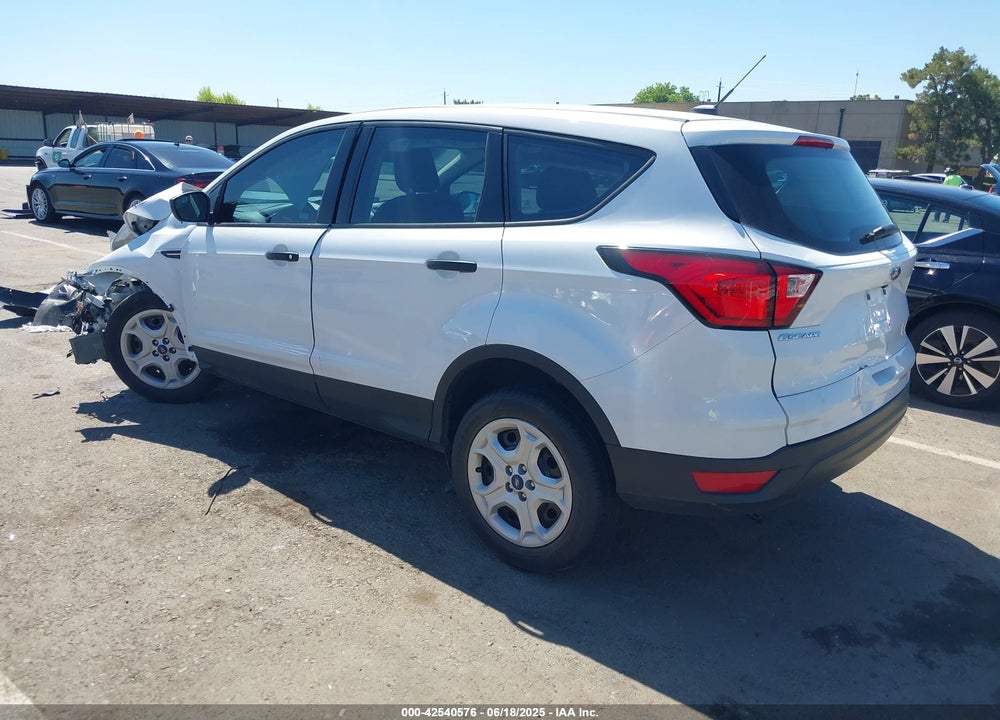 2019 FORD ESCAPE S VIN: 1FMCU0F74KUB63022