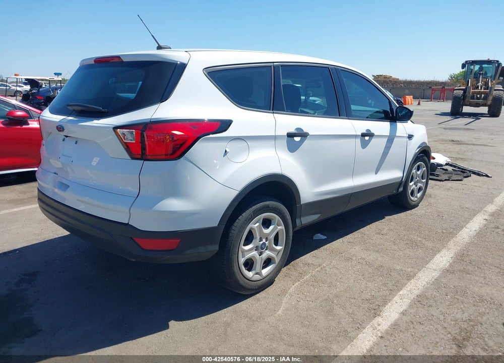 2019 FORD ESCAPE S VIN: 1FMCU0F74KUB63022