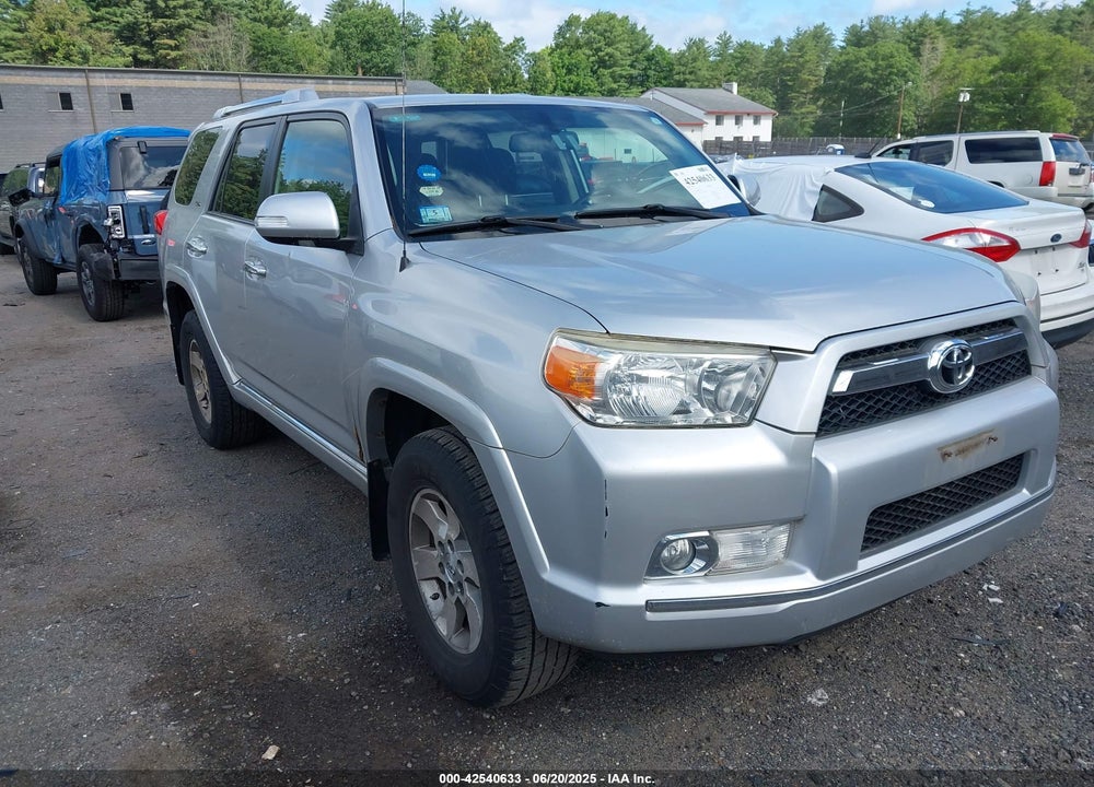 2011 TOYOTA 4RUNNER SR5 V6 VIN: JTEBU5JR8B5072315