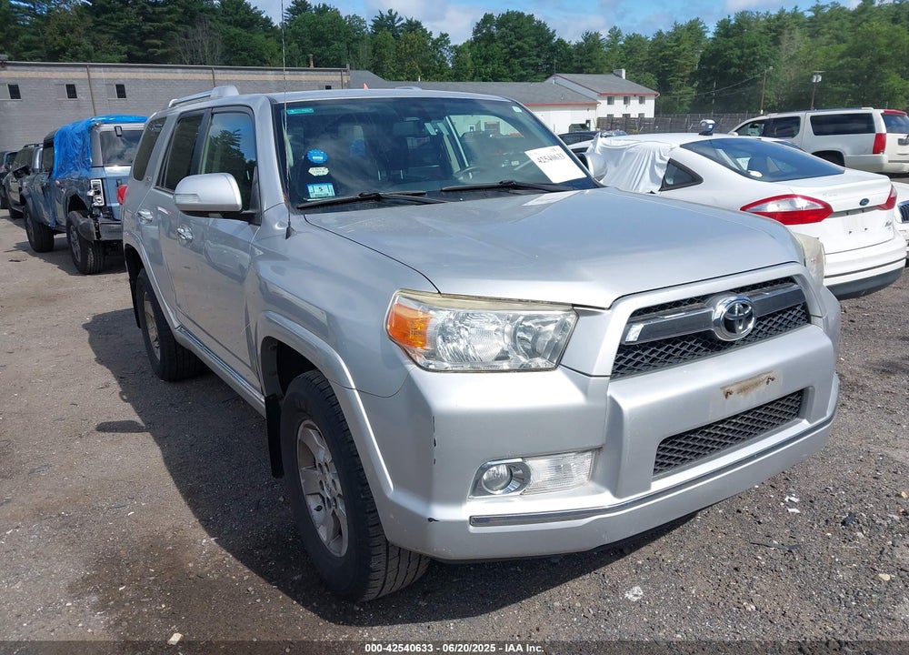 2011 TOYOTA 4RUNNER SR5 V6 VIN: JTEBU5JR8B5072315