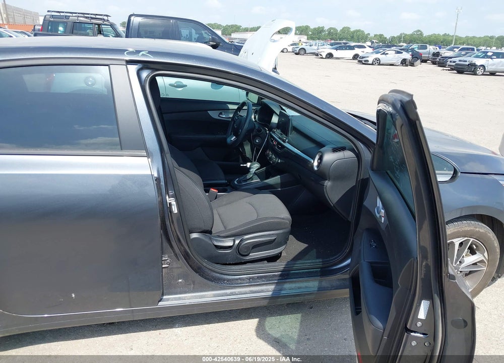 2024 KIA FORTE VIN: 3KPF24AD5RE738846