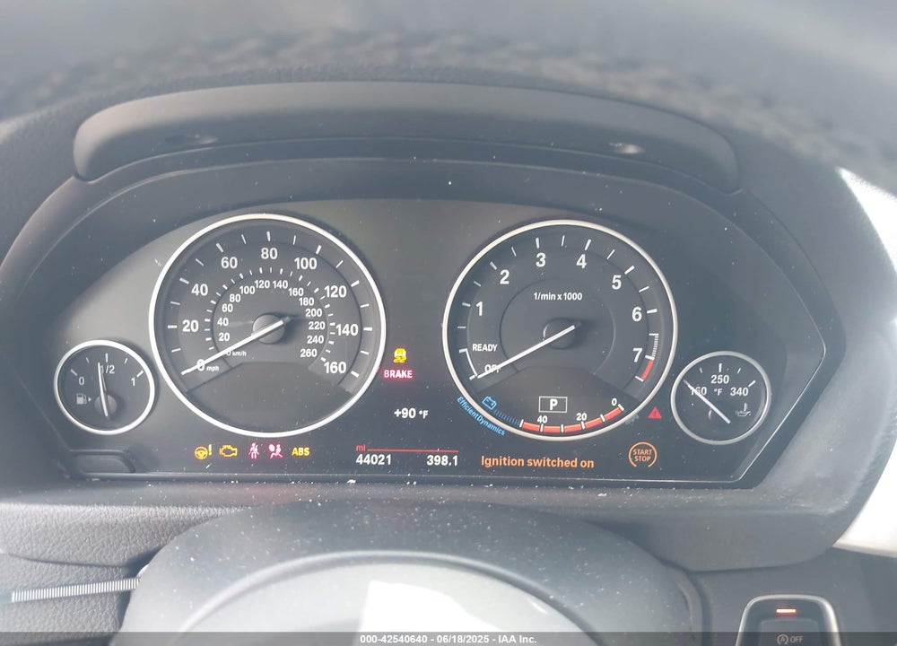 2017 BMW 3 SERIES VIN: WBA8A9C35HK620558