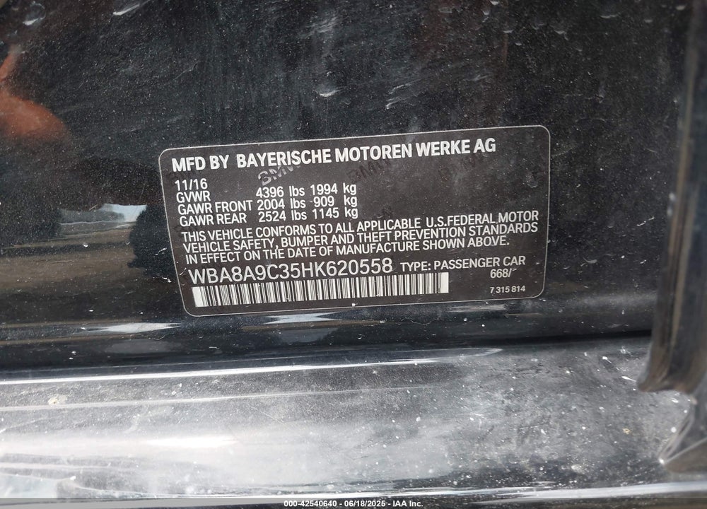 2017 BMW 3 SERIES VIN: WBA8A9C35HK620558