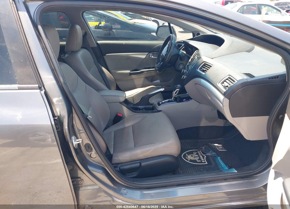 2013 HONDA CIVIC VIN: 19XFB2F92DE050689