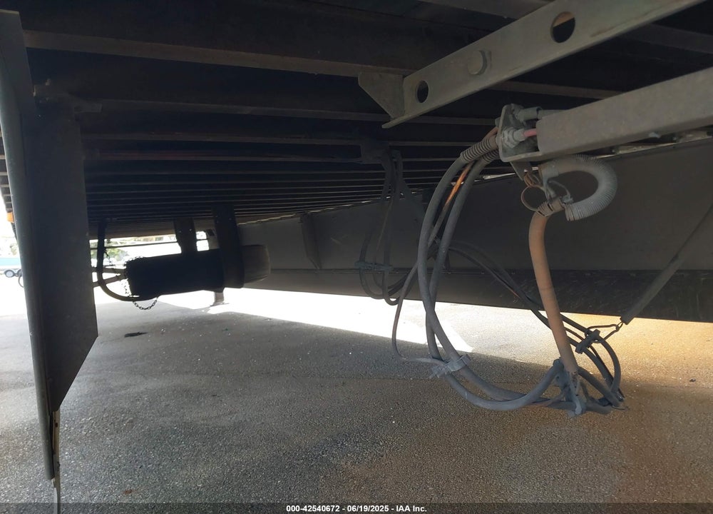 2015 UTILITY TRAILER MFG --- VIN: 1UYVS2537FP152308