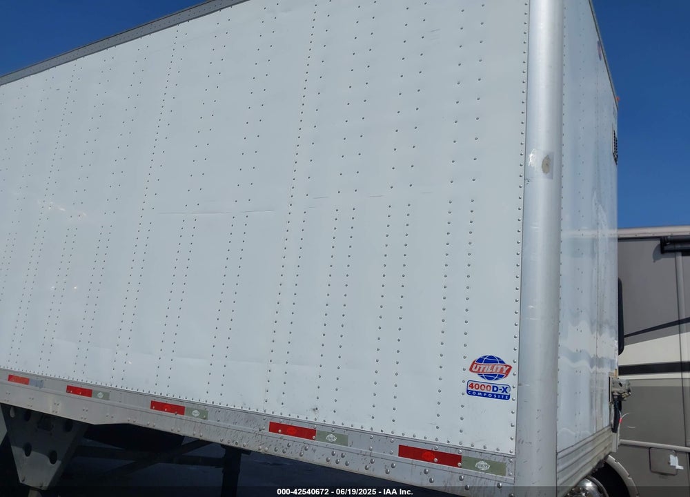 2015 UTILITY TRAILER MFG --- VIN: 1UYVS2537FP152308