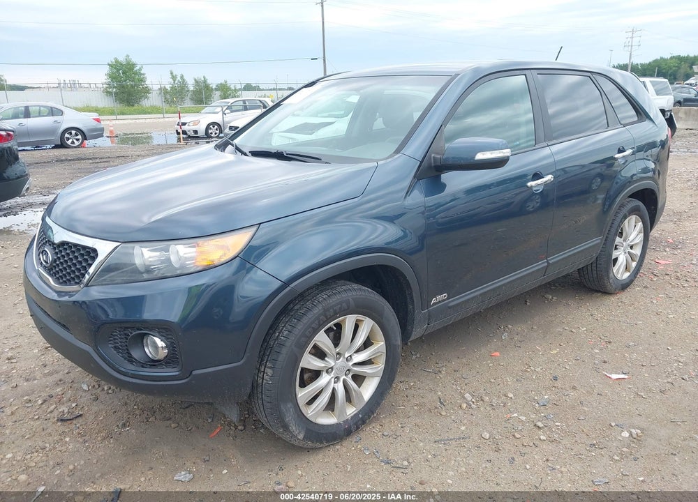 2011 KIA SORENTO EX V6 VIN: 5XYKUDA24BG006904