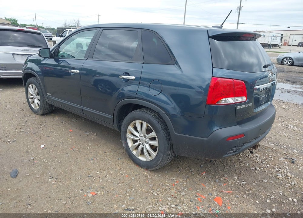2011 KIA SORENTO EX V6 VIN: 5XYKUDA24BG006904