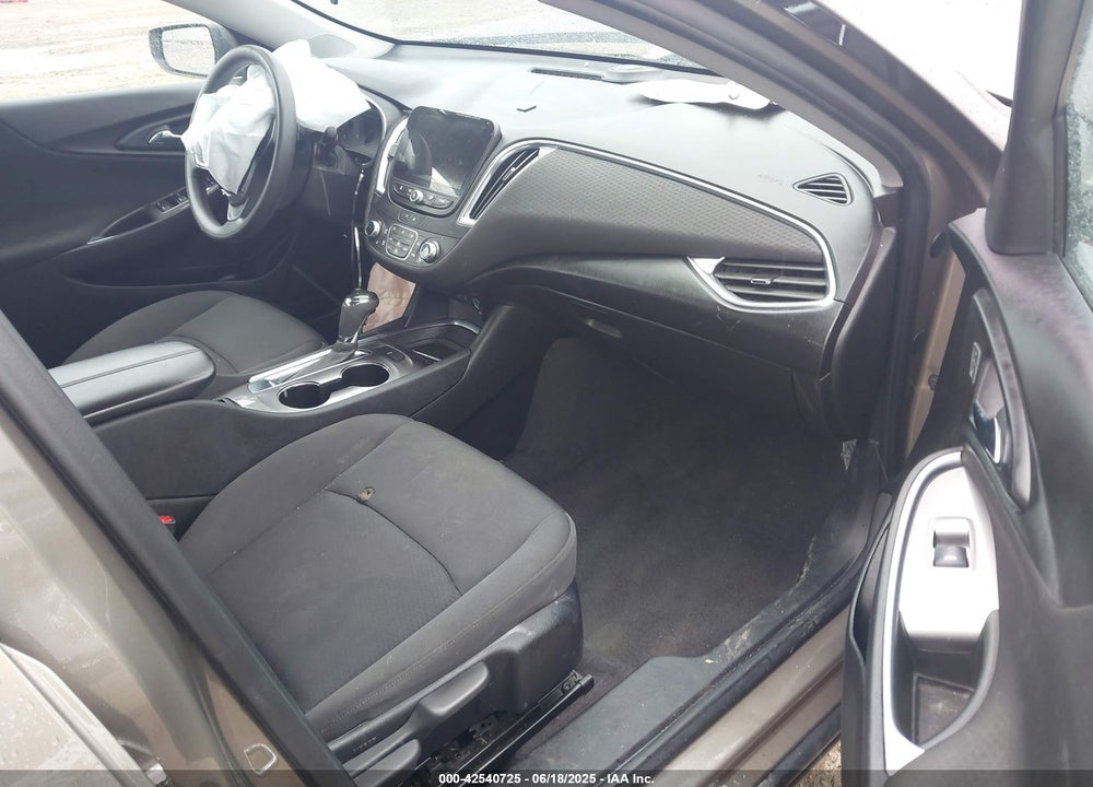 2020 CHEVROLET MALIBU VIN: 1G1ZD5STXLF016118