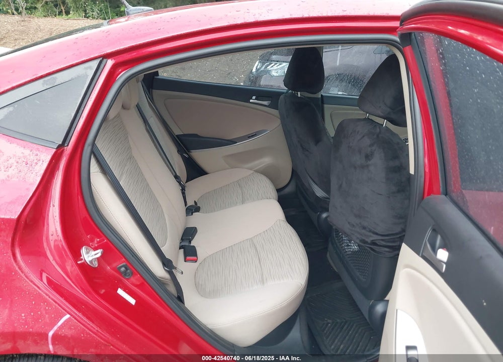 2016 HYUNDAI ACCENT VIN: KMHCT4AE2GU136070